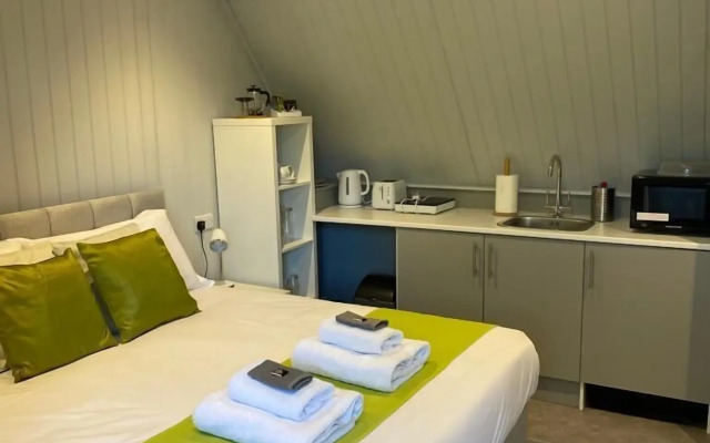 Petherton Cottage Studios