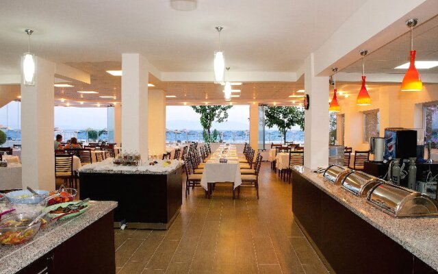 Dogan Beach Resort & Spa Hotel