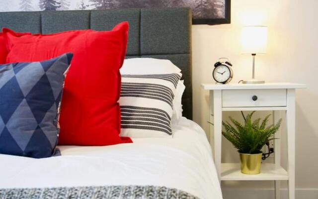 Premium Modern Condo Top Location 2Bed