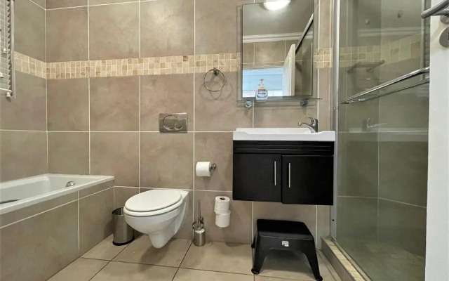 Beachfront @ Driftwood 6 Luxury Family Apartment