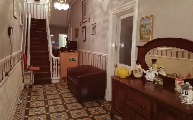 Overton Villa Hotel