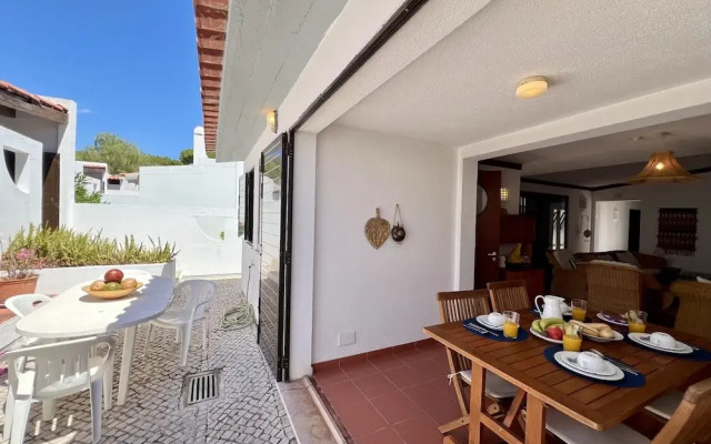 Vilamoura SUN Bright With Pool by Homing