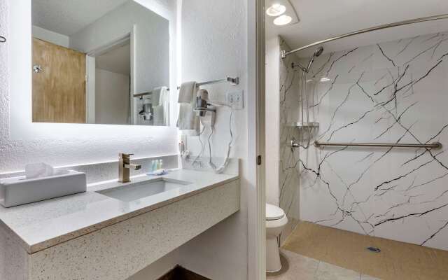 Quality Inn & Suites Sulphur Springs