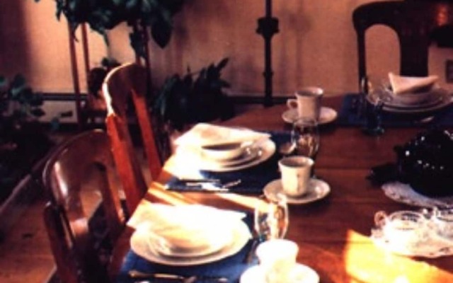 Nora Dixon Place Bed & Breakfast