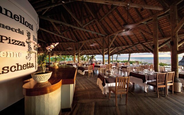 Victoria Beachcomber Resort & Spa