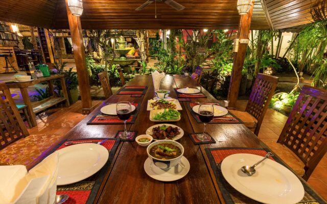 Frog and Catfish Country Inn