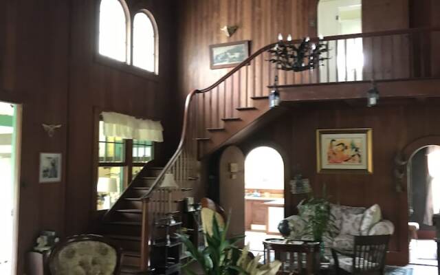 Maureen's Bed & Breakfast