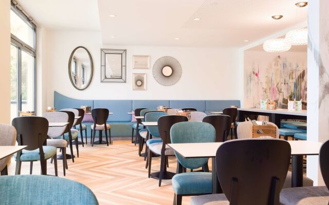 Holiday Inn — the niu, Franz Vienna