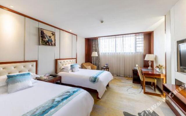 Zhenbao Holiday Hotel (Nanjing Olympic Sports Center)