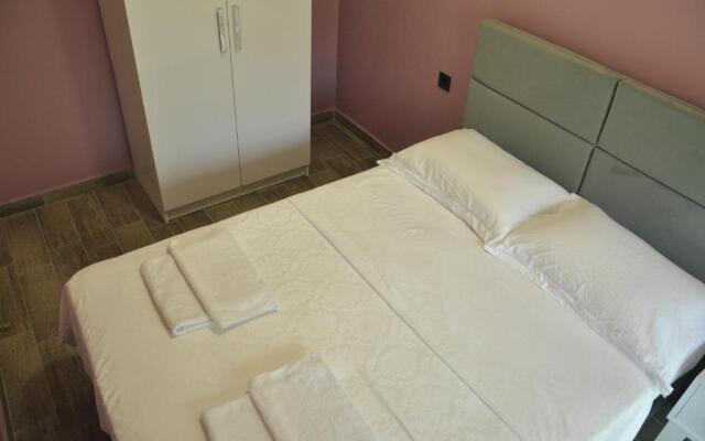 X Suite Apart