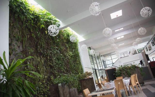 Mina Liberville Hotel