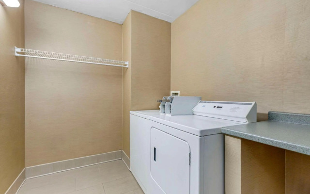 Comfort Inn Herndon - Reston