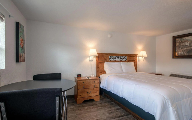 Baker City Motel & RV Park