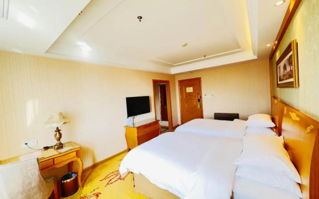 Vienna Hotel (Changzhou Qingfeng Park)