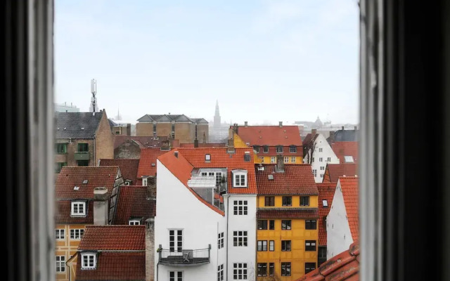 The Apartment Upstairs Canal Penthouse in Copenhagen