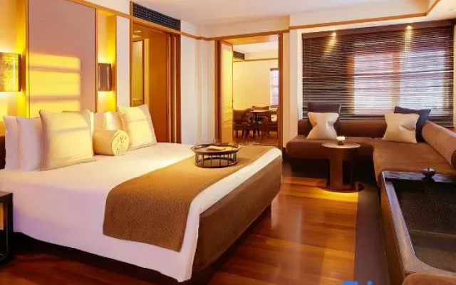 Xin Jiugang Hotel (Haikou Riyue Plaza Duty Free Shop)