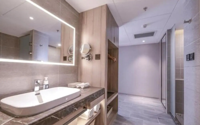 Atour Hotel Bantian Zhongcheng Shenzhen