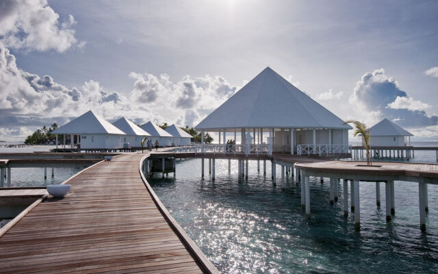 Diamonds Thudufushi Maldives Resort & Spa