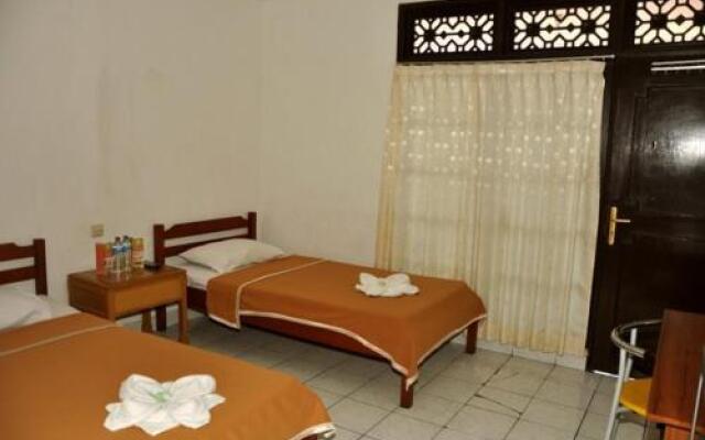 Oyo 3244 Grand Chandra Hotel