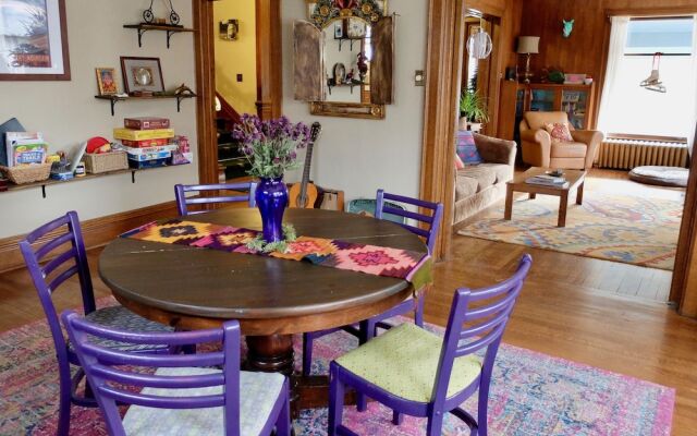 Fernweh Inn & Hostel