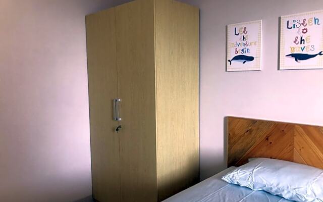 OYO Life 3093 Kost Bale Teduh