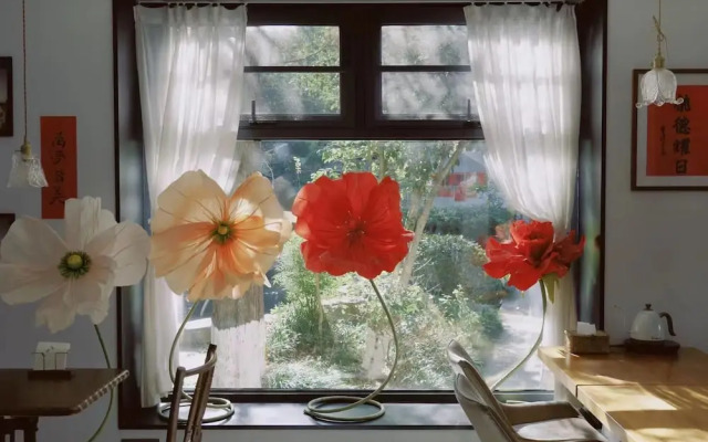 Blooming Lotus Hostel