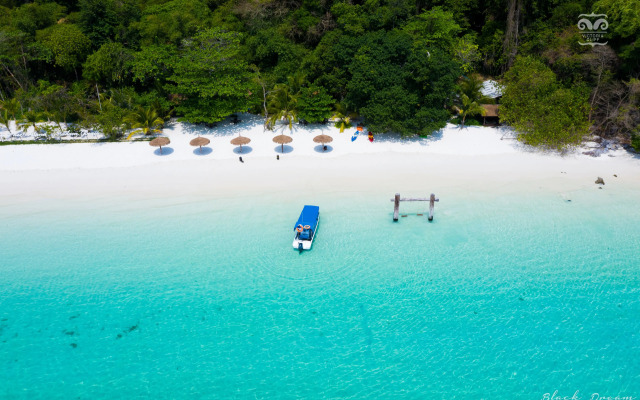 Victoria Cliff Nyaung Oo Phee Island