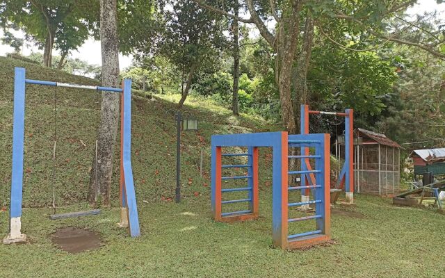 Exclusive And Comfy 2Br Apartment Marbella Suites Dago Pakar Bandung