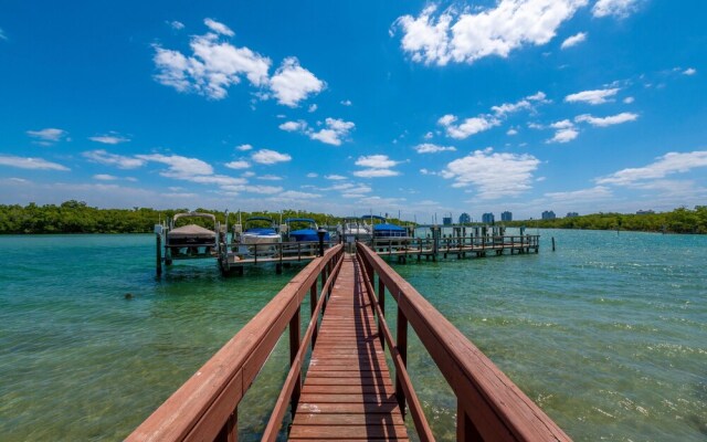 Sea Isles Condo
