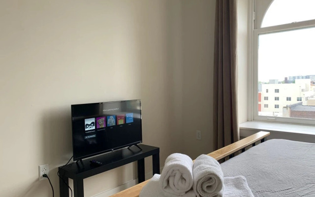 Divine Lorraine Apartment Hotel