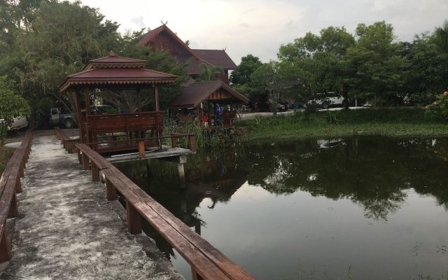 Baan Suan View Dee Homestay