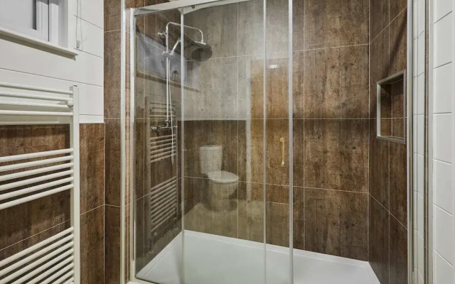 Host Stay Sycamore Spa Lodge