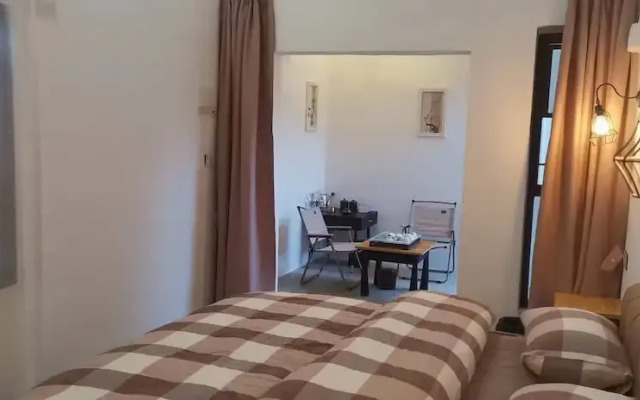 Serenity Courtyard Hotel