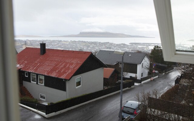 Mørk Apartments