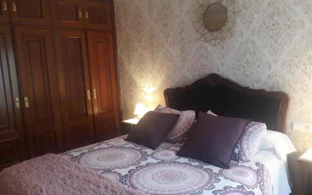 apartamento con amplia terraza cerca del hospital clínico