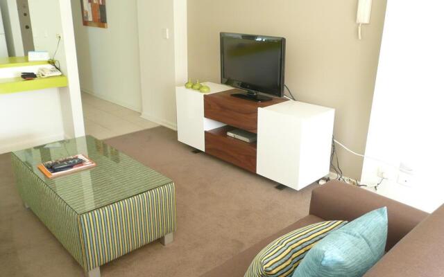 Grosvenor Beachfront Apartments