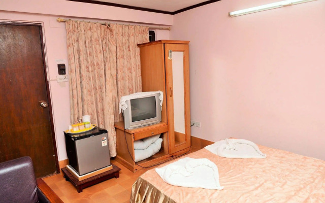 Hotel Travel-Inn