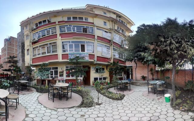Hotel Holy Temple Tree & Chautari Cafe