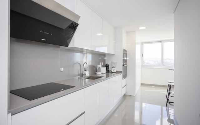 Liiiving-Luxury RiverView Apartment XIII