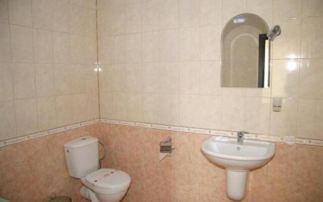 Family Hotel Elena