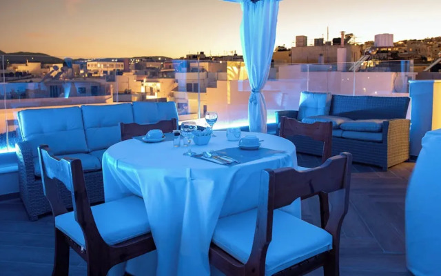 DeMaNi President Suites