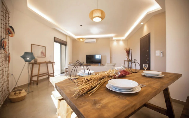 Akl - Chic Apts & Balconies in Batroun