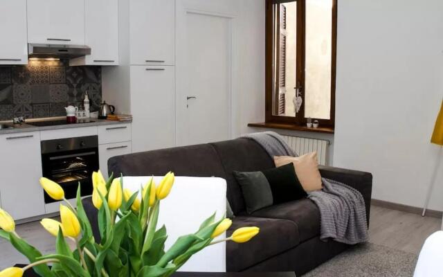 JOIVY Cute 1-bedroom flat next to Lake Como