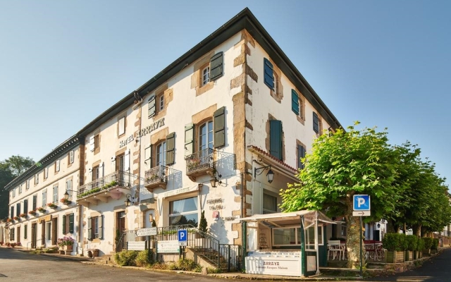 hotelImage