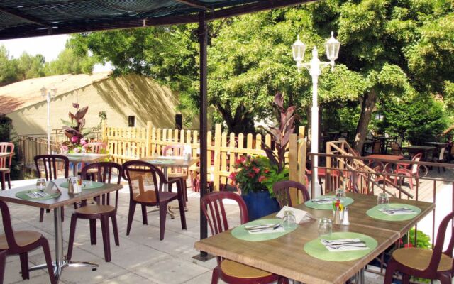 Domaine de Château Laval (GRX103)