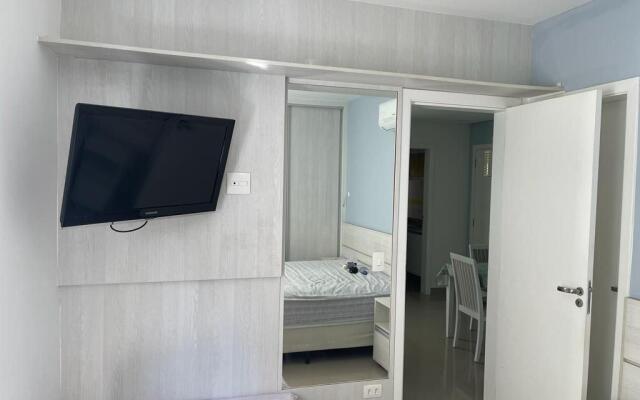 Lindo Apto Guarujá 50m da Praia das Pitangueiras