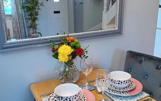 Shepherds Cottage Bryncethin