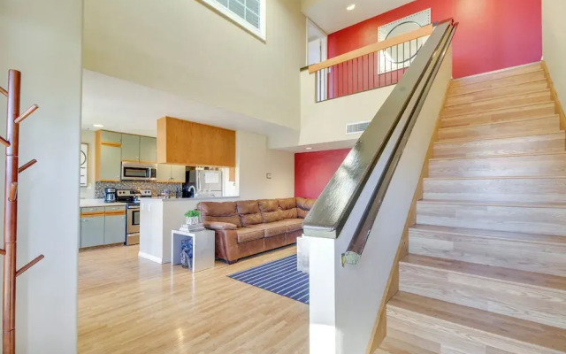 1 Mi to Unm: Convenient Albuquerque Townhome!