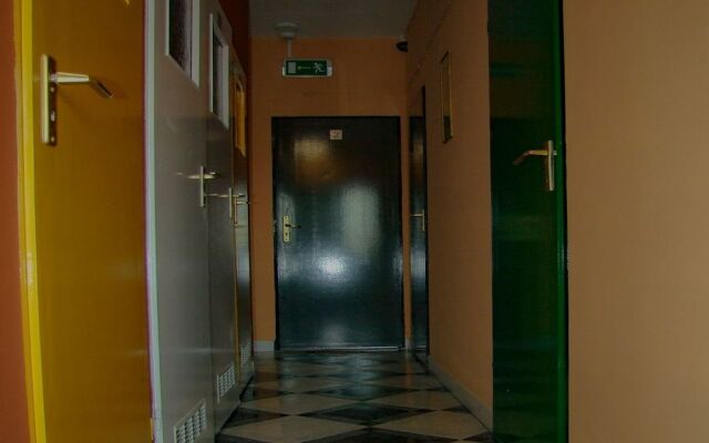 Hostel Marki