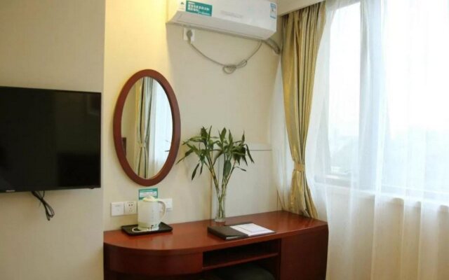 Greentree Inn Suzhou Taicang Baolong Square Express Hotel
